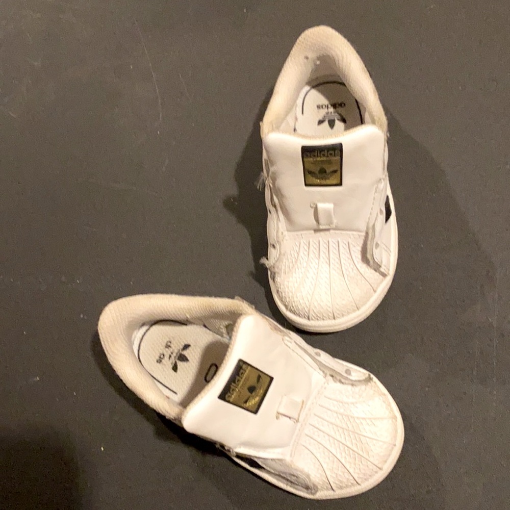 Adidas Classics White No Laces Provided